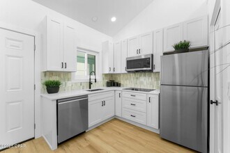 17214 Front Beach Rd in Panama City Beach, FL - Building Photo - Building Photo