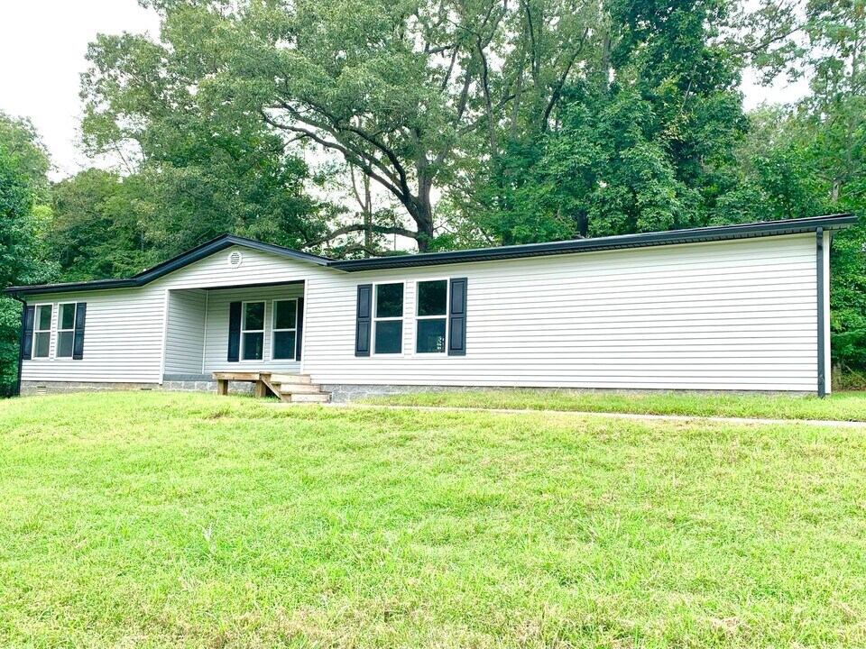 1495 Briar Hill Dr in Clarksville, TN - Building Photo