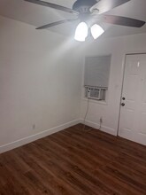 8557 Juniper Ave, Unit 3 in Fontana, CA - Building Photo - Building Photo