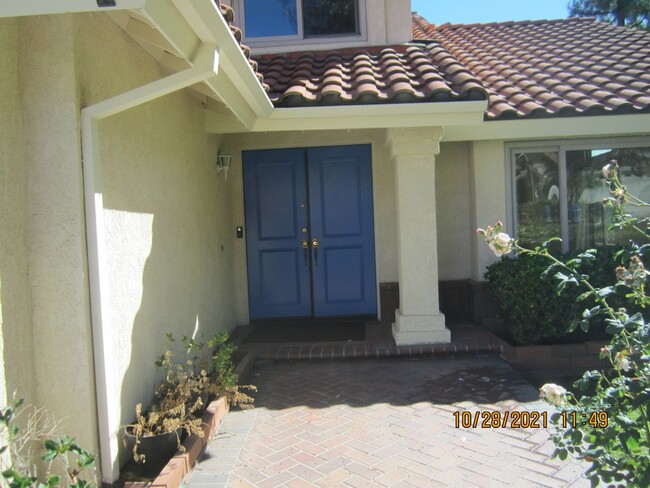 16658 Rocky Creek Dr in Riverside, CA - Foto de edificio - Building Photo