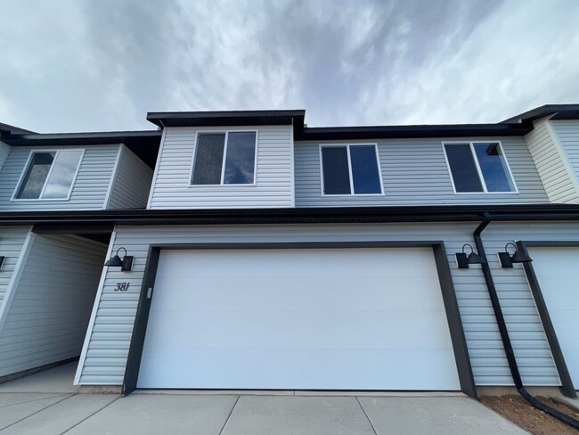 property at 381 W 2025 N