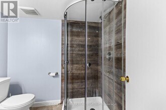 2632 Alta Vista Dr in Ottawa, ON - Building Photo - Building Photo
