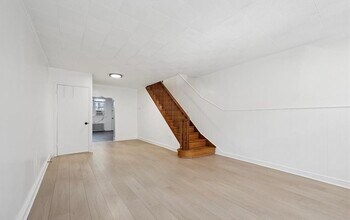 2038 S Darien St in Philadelphia, PA - Foto de edificio - Building Photo