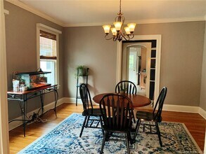 24 Maplewood Ave in West Hartford, CT - Building Photo - Building Photo