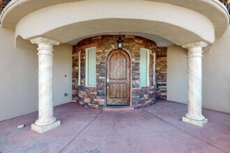 12100 Crimson Glory Rd NE in Albuquerque, NM - Foto de edificio - Building Photo