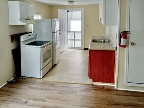 26-28-28 E Pine St. in Millville, NJ - Building Photo - Building Photo