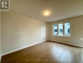 504 Ingenuity Row in Ottawa, ON - Building Photo - Building Photo