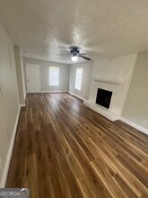5445 Milam Rd in Fairburn, GA - Building Photo - Building Photo