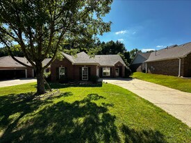 108 Gardenside Dr in Alabaster, AL - Building Photo