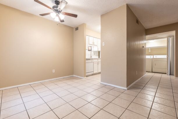 8109 Skillman St in Dallas, TX - Building Photo - Building Photo