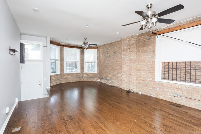 2348 W Moffat St, Unit 1F