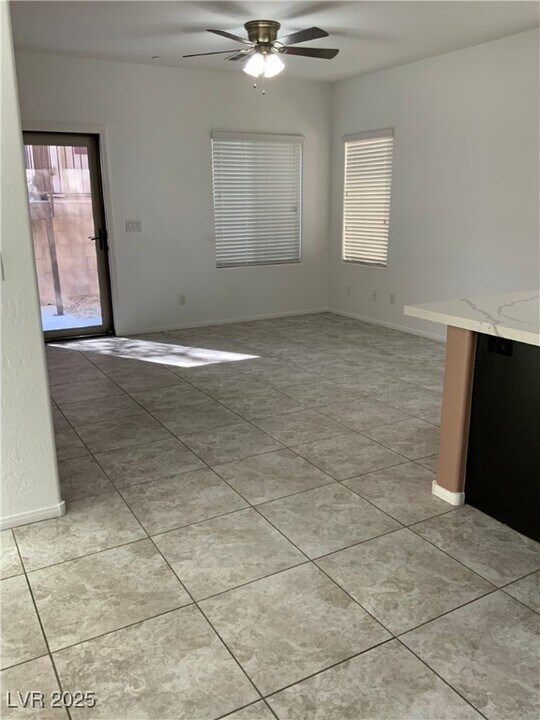 7753 Petite Pillar Ct in Las Vegas, NV - Building Photo