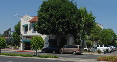 St Luke Pharmacy in Paramount, CA - Building Photo - Building Photo