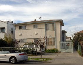 1139 S Kenmore Ave in Los Angeles, CA - Building Photo - Building Photo