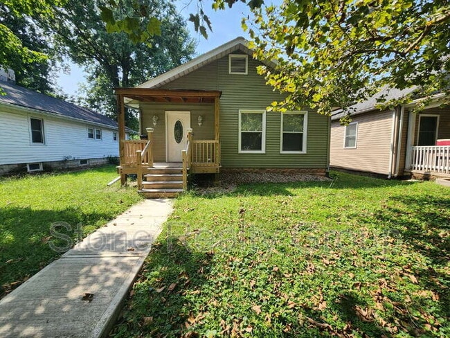 property at 1535 Barbour Ave