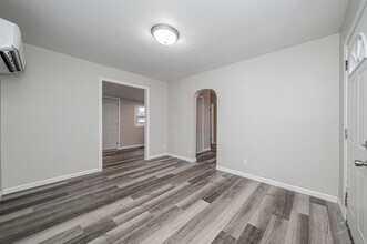 417 S Madison St in Junction City, KS - Building Photo - Building Photo