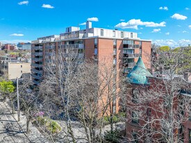 45 Longwood Ave in Brookline, MA - Building Photo