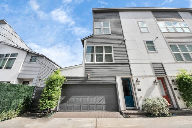 9614 Riddlewood Ln in Houston, TX - Building Photo - Building Photo