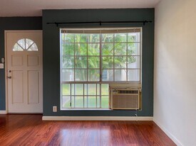 94-1330-1345 Kulewa Loop in Waipahu, HI - Building Photo