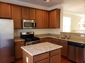 317 Dove Cottage Ln in Cary, NC - Building Photo - Building Photo