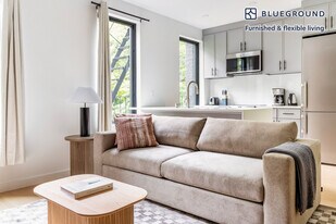 227 S 4th St in Brooklyn, NY - Building Photo