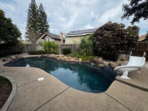 3017 Strand Rd in Rocklin, CA - Building Photo - Building Photo