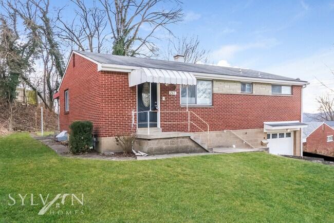 247 Hillary Dr photo'