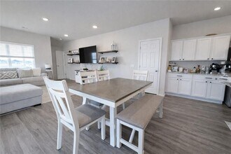 208 W Laurel Ave in Rogers, AR - Building Photo - Building Photo