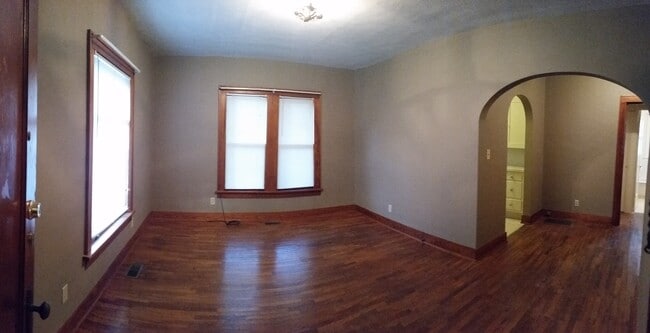 116 E Ellsworth Ave, Unit #2