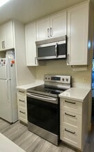 417 Piccadilly Pl, Unit 417 in San Bruno, CA - Building Photo - Building Photo