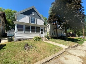 610 N 12th St in Fort Dodge, IA - Building Photo