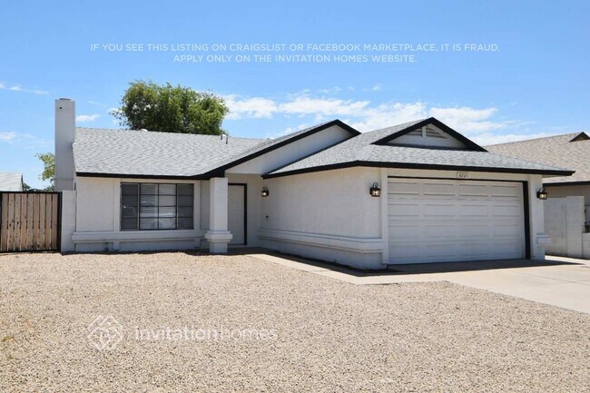 3221 W Irma Ln