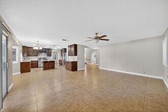 10028 Sail Landing Ct in Las Vegas, NV - Building Photo - Building Photo