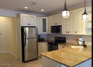 21 Carr Rd in Saratoga Springs, NY - Building Photo - Building Photo