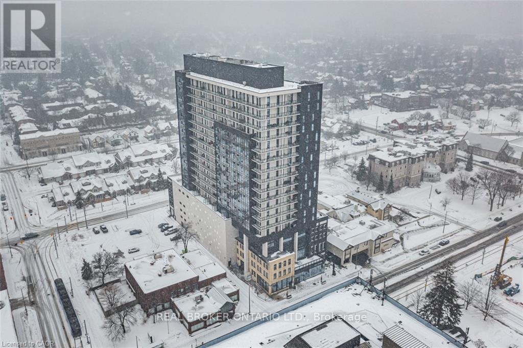 181 King St S in Waterloo, ON - Building Photo