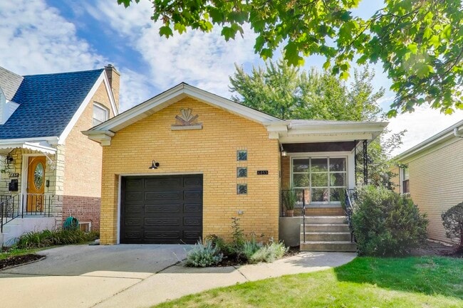 property at 6053 N Keeler Ave
