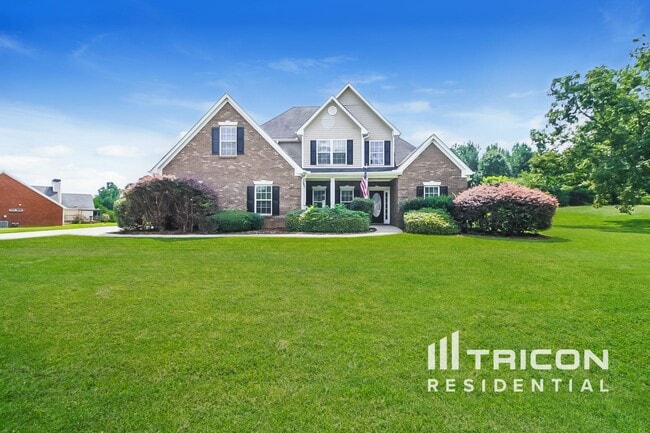 property at 224 Hedgewood Dr