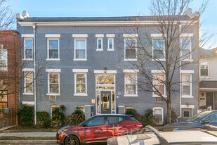 1020 Fairmont St NW in Washington, DC - Building Photo