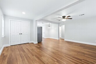 2311 Brazeal St in Waller, TX - Building Photo - Building Photo