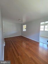 7316 Hill Rd in Philadelphia, PA - Building Photo - Building Photo