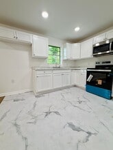 1712 Plant St in Texarkana, TX - Building Photo - Building Photo