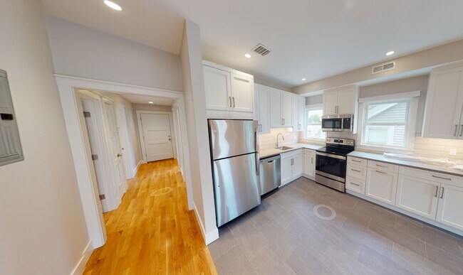 72 Spring St, Unit 1T
