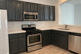 634 Sumner Way in Oceanside, CA - Building Photo - Building Photo