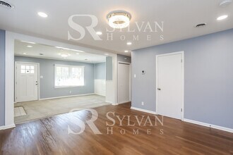 6 Hawaii Ct in Durham, NC - Building Photo - Building Photo