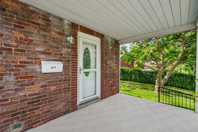 5411 Fieldcrest Dr in Pittsburgh, PA - Building Photo - Building Photo