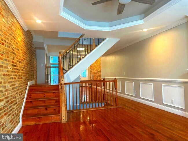 property at 604 Appleton St