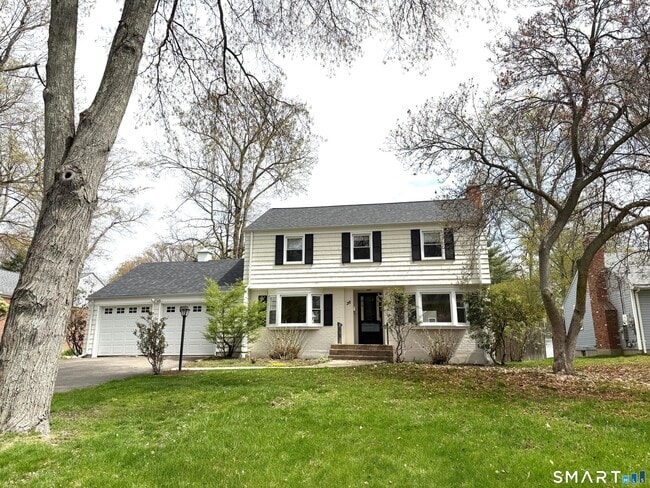 property at 28 Miamis Rd