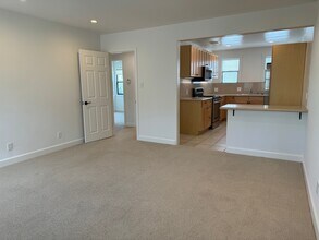 10722 Rose Ave in Los Angeles, CA - Building Photo - Building Photo