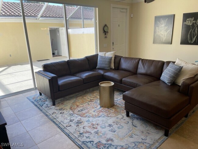 28209 Jeneva Way in Bonita Springs, FL - Building Photo - Building Photo