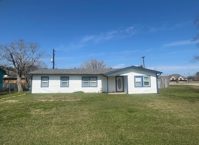 property at 2302 35th Ave N